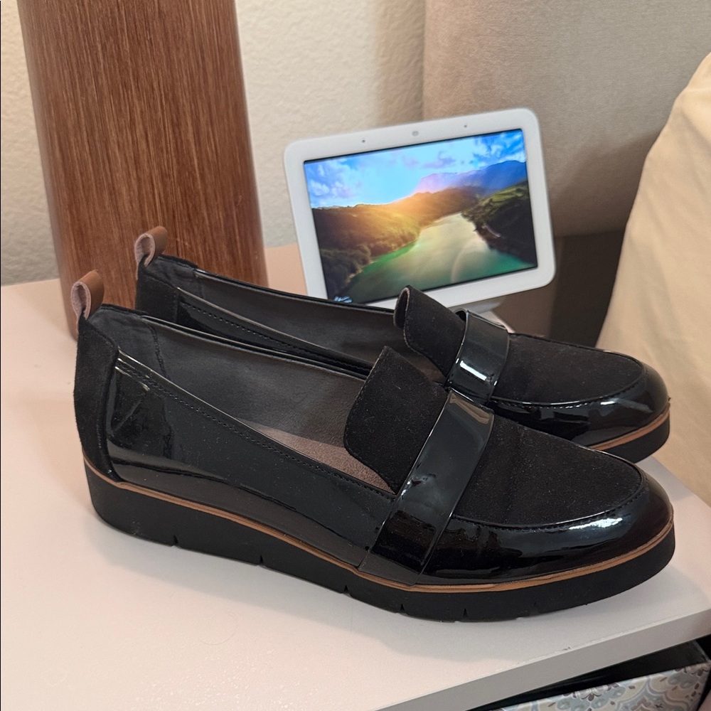 Dr. Scholl's Black Patent and Suede Loafers
